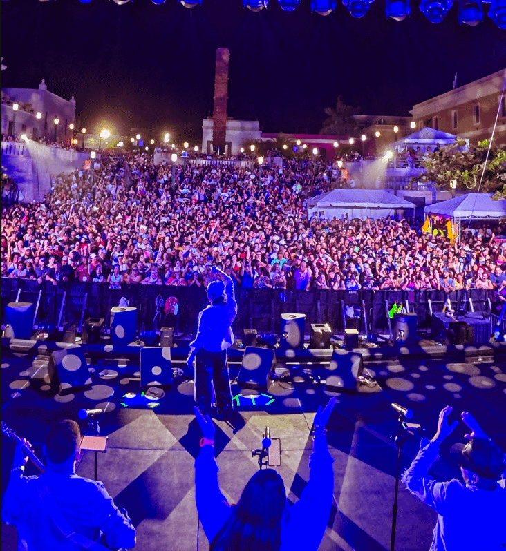 Elvis Crespo deleita con su show en las Fiestas de la Calle San Sebastián 3 Notistarz Foto Crespo